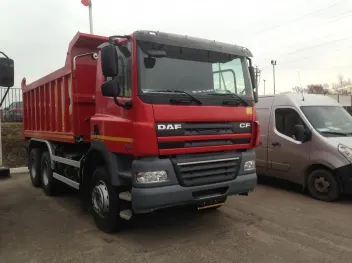 Самосвал DAF CF 85.410 красного цвета